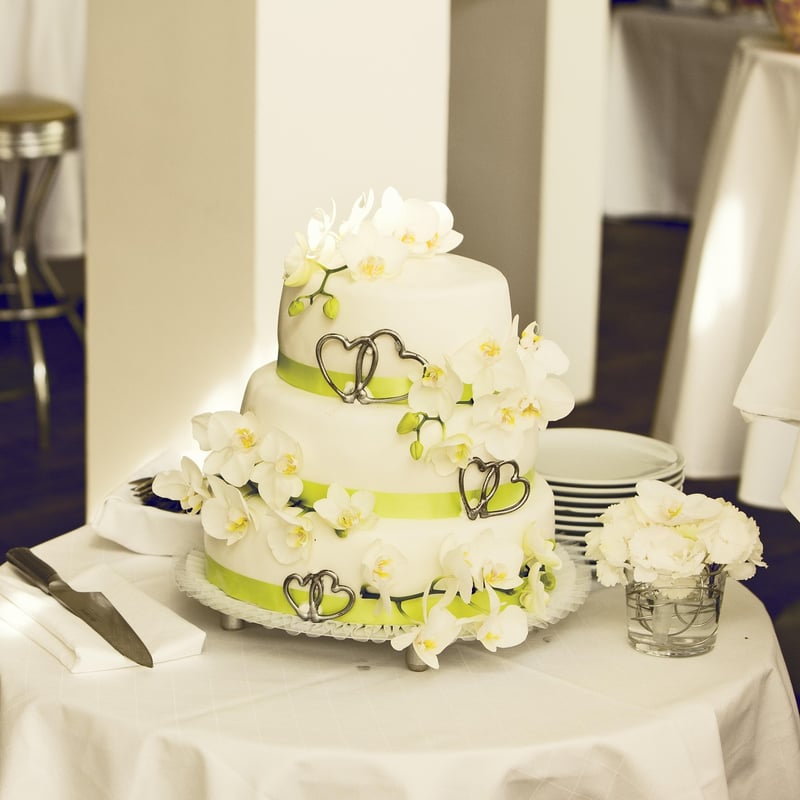 Classic Wedding Cake